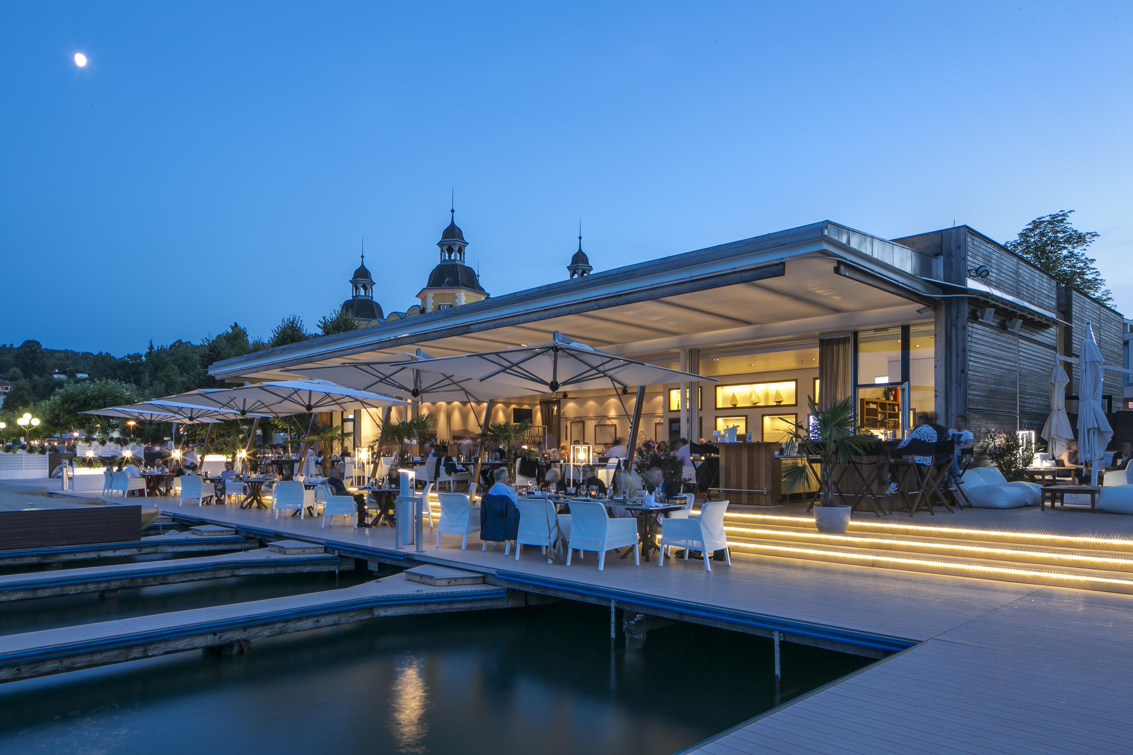 Falkensteiner Schlosshotel Velden - The Leading Hotels Of The World Velden am Wörthersee Exterior foto Restaurant "1705"