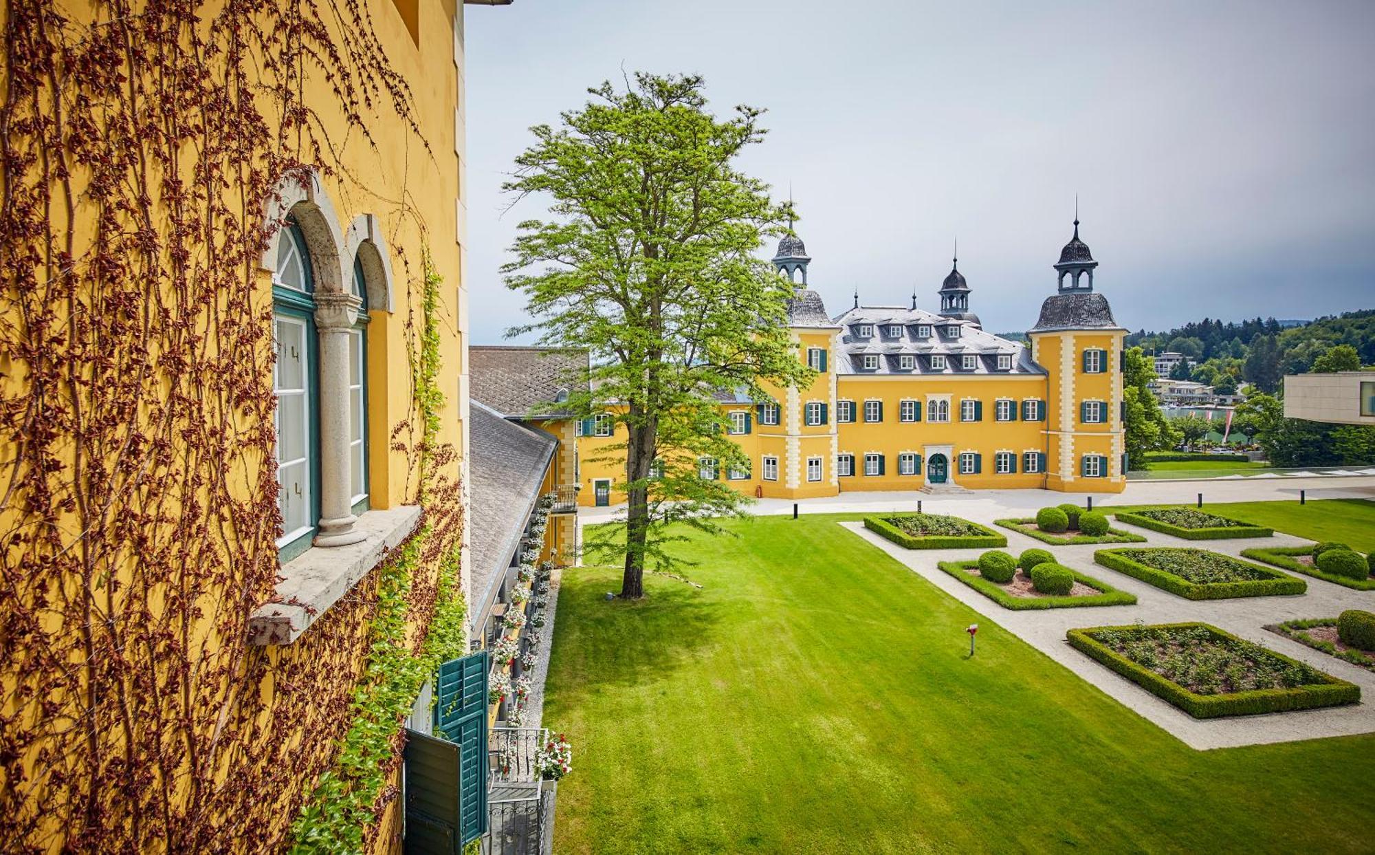 Falkensteiner Schlosshotel Velden - The Leading Hotels Of The World Velden am Wörthersee Habitación foto The castle of Hohenems